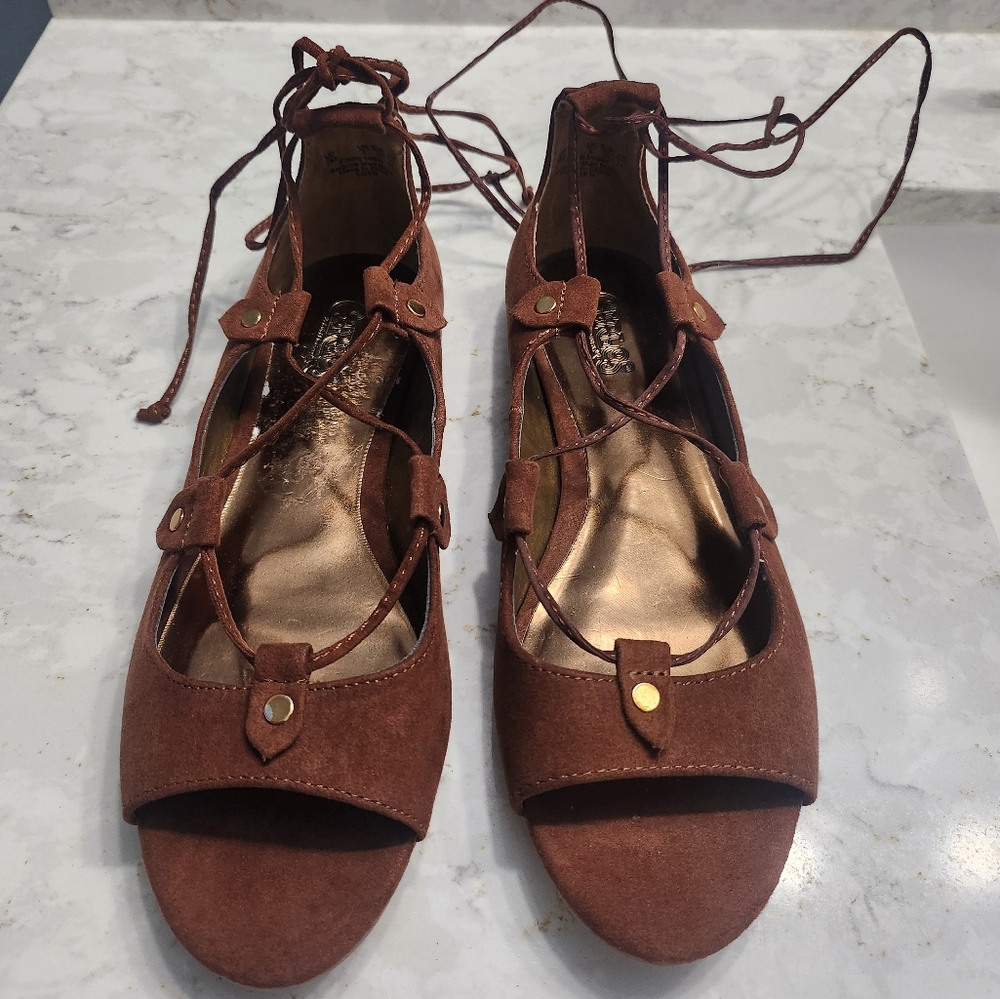 Carlos Santana 7M Bown Suede Lace-Up Sandals